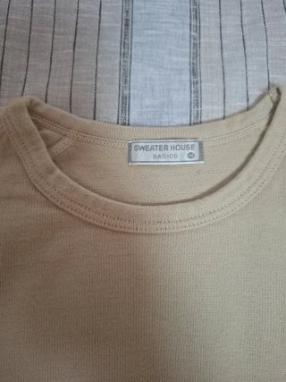 Camiseta Sandro Paris Beige y Blanca
