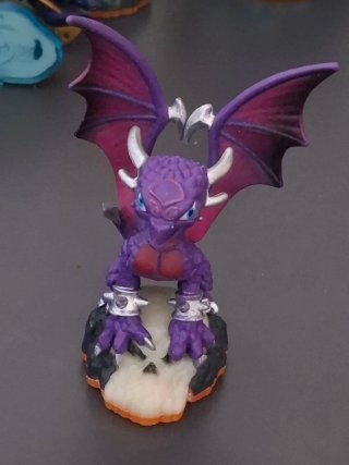 Skylanders Giants Cynder Figura