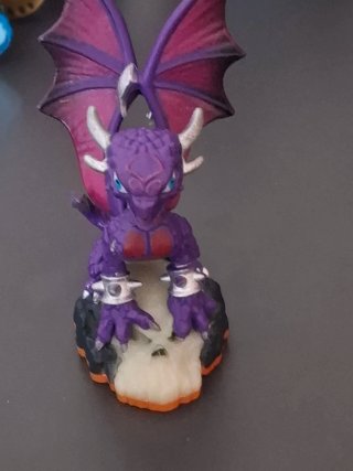 Skylanders Giants Cynder Figura