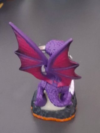 Skylanders Giants Cynder Figura