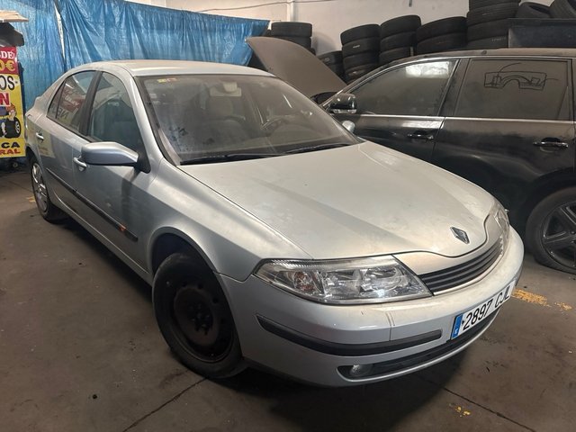 Renault Laguna 2003 embrague y alternador