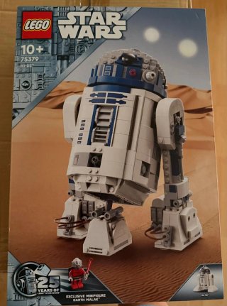 LEGO Star Wars R2-D2 75379