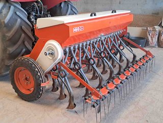 Sembradora Noli SCD19B con variador siembra.