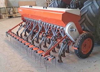 Sembradora Noli SCD19B con variador siembra.