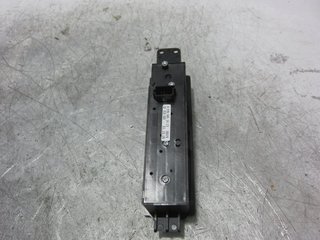 MANDO ELEVALUNAS DELANTERO DERECHO MERCEDES-BENZ VIANO (639) A6395451413 1621881