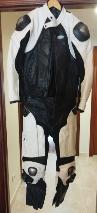 Ropa para Moto Blanco y Negro