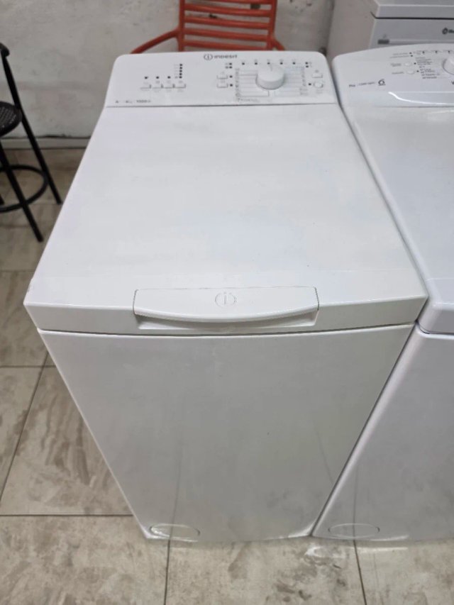 Lavadora Carga Superior Indesit A+ 6kg 1000rpm