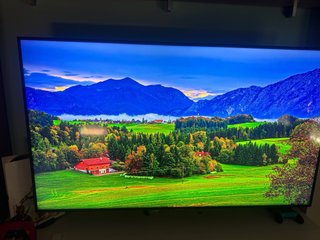 Samsung 65 4K UHD Smart TV (UE65NU7172)