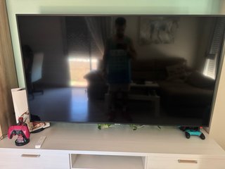 Samsung 65 4K UHD Smart TV (UE65NU7172)
