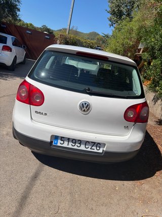 Volkswagen Golf 2004