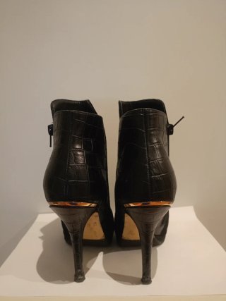 Botines piel