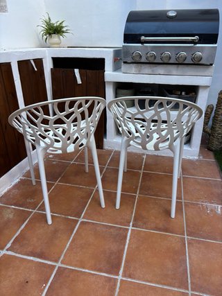 Pack de 2 Sillas Estilo Nido Blancas para exterior