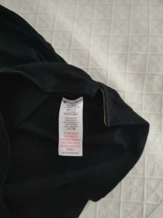 2 Camisetas de Niño (Guess y Batman)
