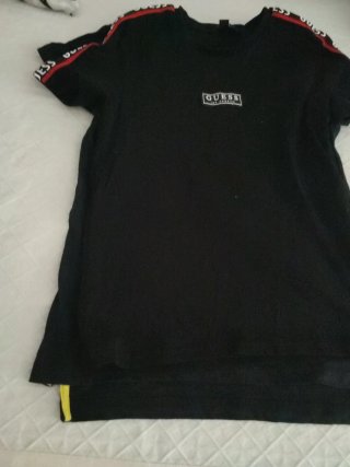 2 Camisetas de Niño (Guess y Batman)