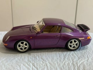 Porsche 911 Carrera (1993) – Bburago 1:18