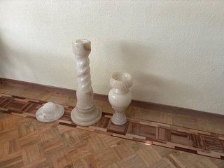 Lámpara de pie de piedra