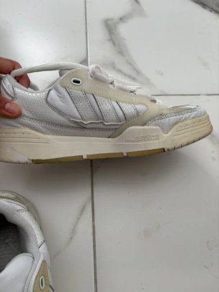 Zapatillas Deportivas Blancas y Beige