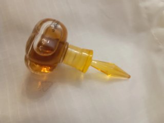 Vitrina de Madera con Puerta de Cristal
