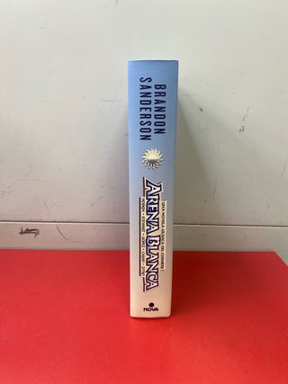UNA NOVELA GRAFICA DE COSMERE "ARENA BLANCA"