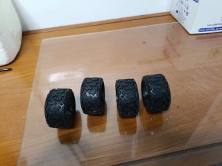 Set de 4 Ruedas para Todoterreno de Radio control