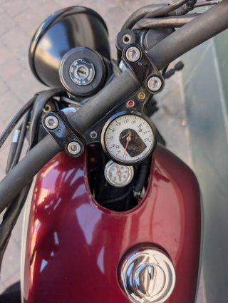 Yamaha SR400 Brat Style Homologada