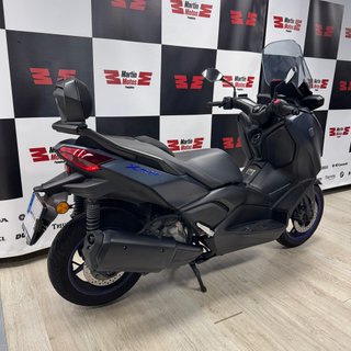 YAMAHA XMAX 300