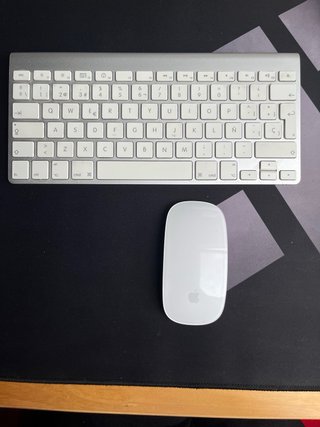 iMac 21,5 2011 Formateado + Teclado y Ratón