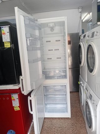 Nevera Beko Blanca