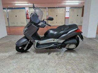 Yamaha X-MAX