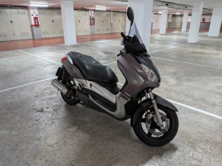 Yamaha X-MAX