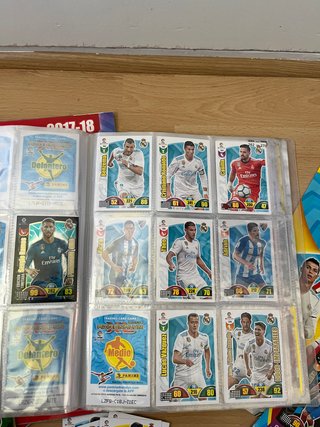 Álbumes y cartas fútbol LaLiga 2017-18 y liga este