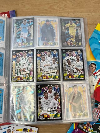 Álbumes y cartas fútbol LaLiga 2017-18 y liga este