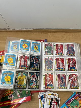 Álbumes y cartas fútbol LaLiga 2017-18 y liga este