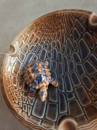 Cenicero vintage tortuga porcelana. Wade