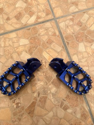 Estriberas para Moto Azules