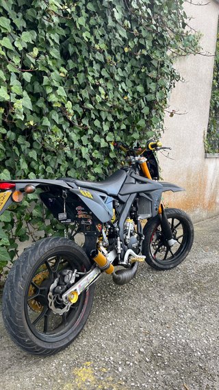 Moto 49cc de marchas