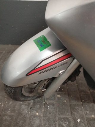 Honda Silverwing 600 ABS Plata
