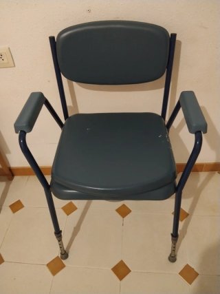 Silla de ducha azul y gris