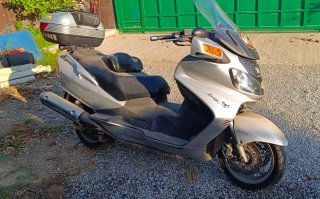 Suzuki Burgman 650