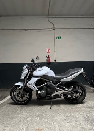 Kawasaki ER6N 2010 Limitada A2