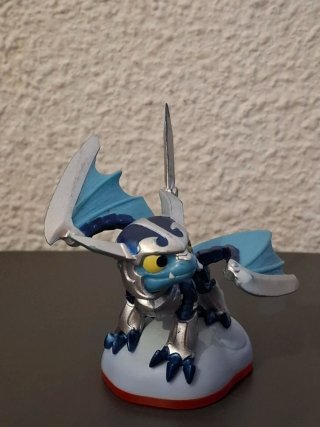 Skylanders Trap Team Blades Figura