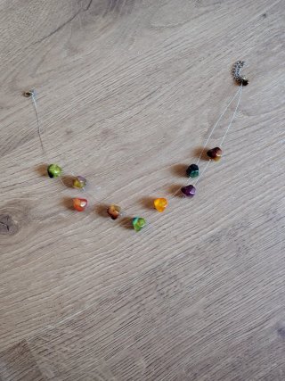 Collar piedras de colores