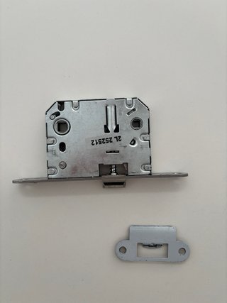 Cerradura para puerta interior entrada 50mm