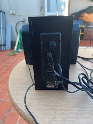 Altavoces Logitech con Subwoofer