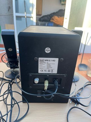 Altavoces Logitech con Subwoofer