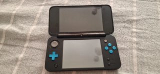 Nintendo 2DS XL Negra y Azul