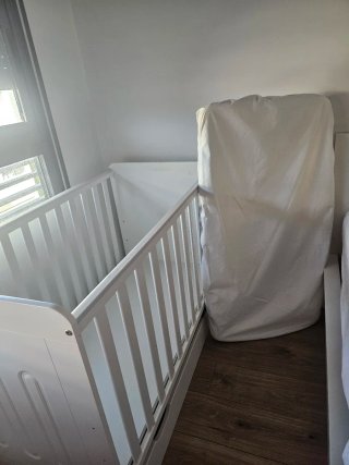 Cuna bebé blanca con cajón