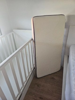Cuna bebé blanca con cajón