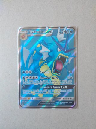Carta Pokémon Gyarados GX (CIN 101)