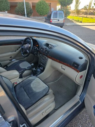 Toyota Avensis 2004